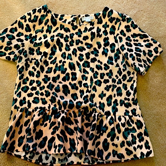 Light pink leopard print top in medium - Picture 1 of 1